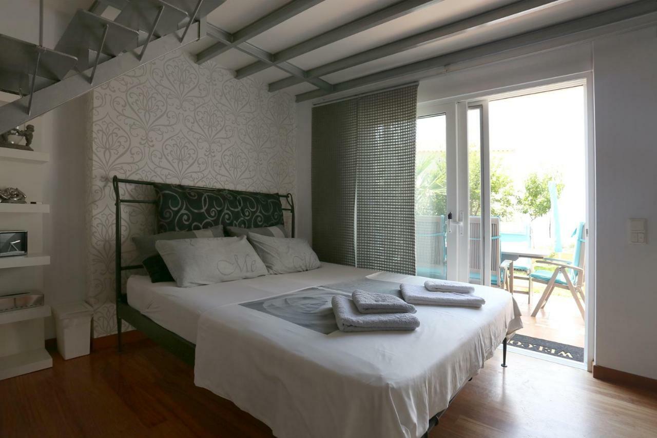 Thimari Sports & Spa With Private Pool And Jacuzzi Szúnio Kültér fotó